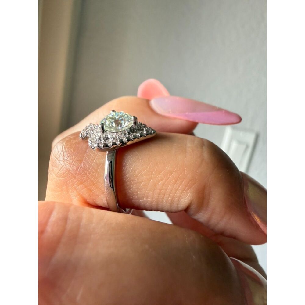 1CT - Ace Of Spades - Round Moissanite Swirl Halo Ring Rhodium Plated Size 6
